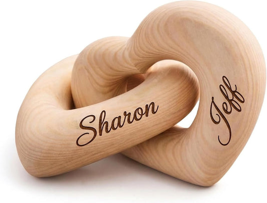 Personalized Wooden Hearts with Engraved Names Custom Interlocking Heart Sculpture Romantic Wood Anniversary Valentine's Day Gift for Couples Husband Wife Home Decor